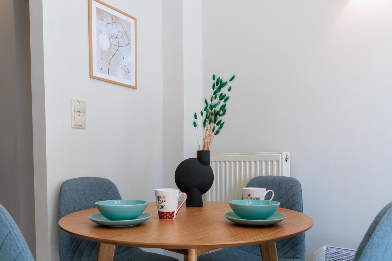 Sunny & Modern Apt For 3 Persons Athènes Extérieur photo